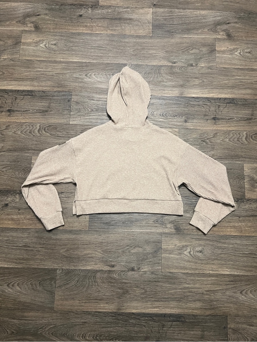 ALO Yoga Muse Hoodie Gravel Heather Long Sleeve Crop Sweatshirt Tan Gym Workout - Picture 10 of 15